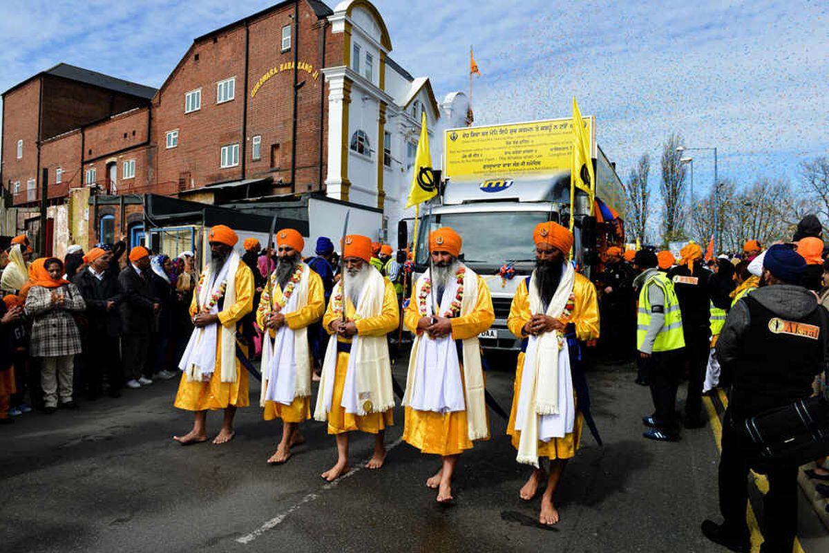 Thousands take to Sandwell streets for vibrant Vaisakhi procession ...