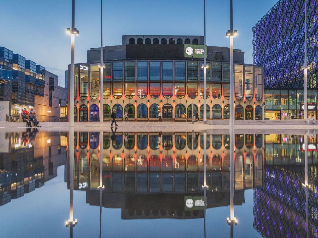 Birmingham Rep's artistic director to step down this summer