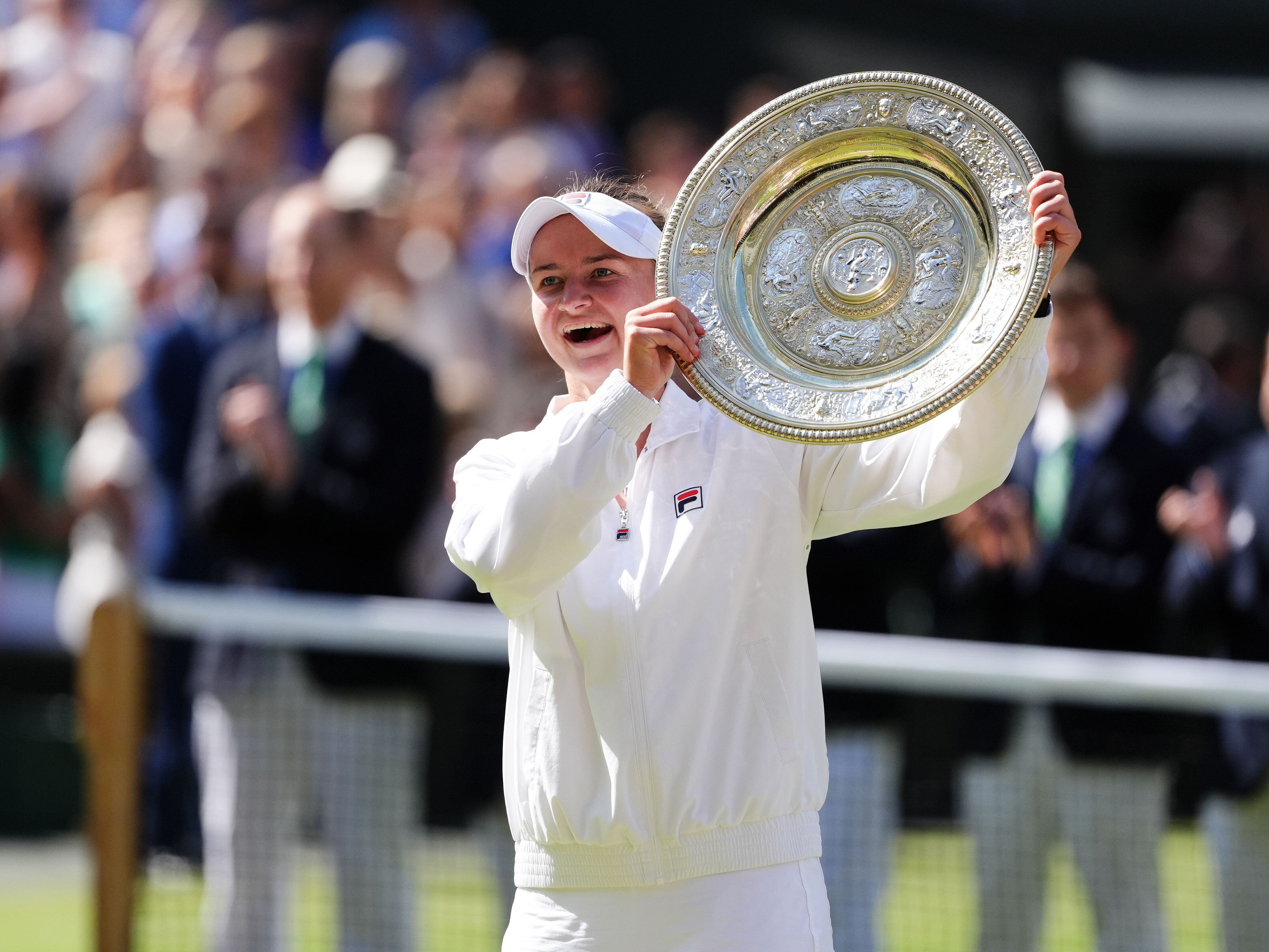 Barbora Krejcikova holds off Jasmine Paolini fightback to win Wimbledon title