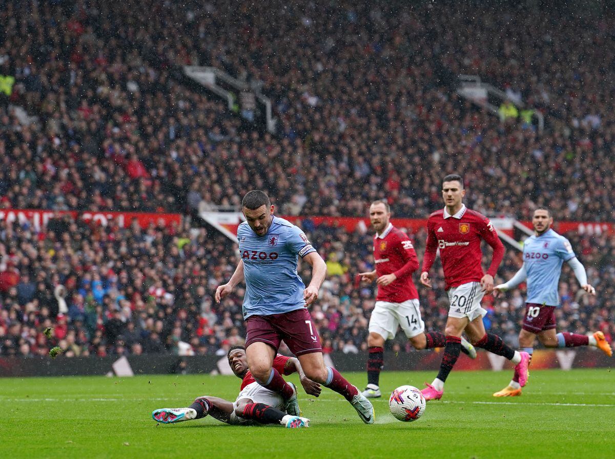 Man United 1 Aston Villa 0 Report Express And Star