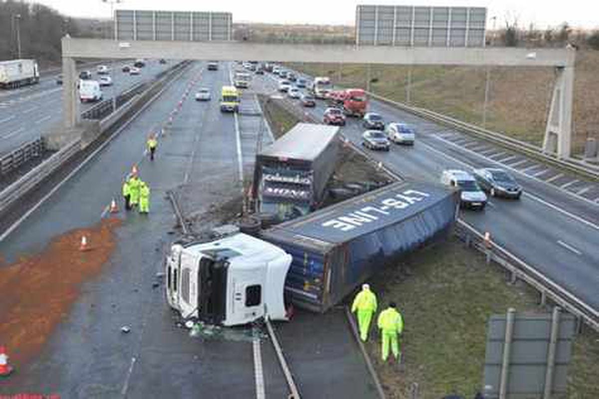 13-mile Delays After M6 Crash | Express & Star