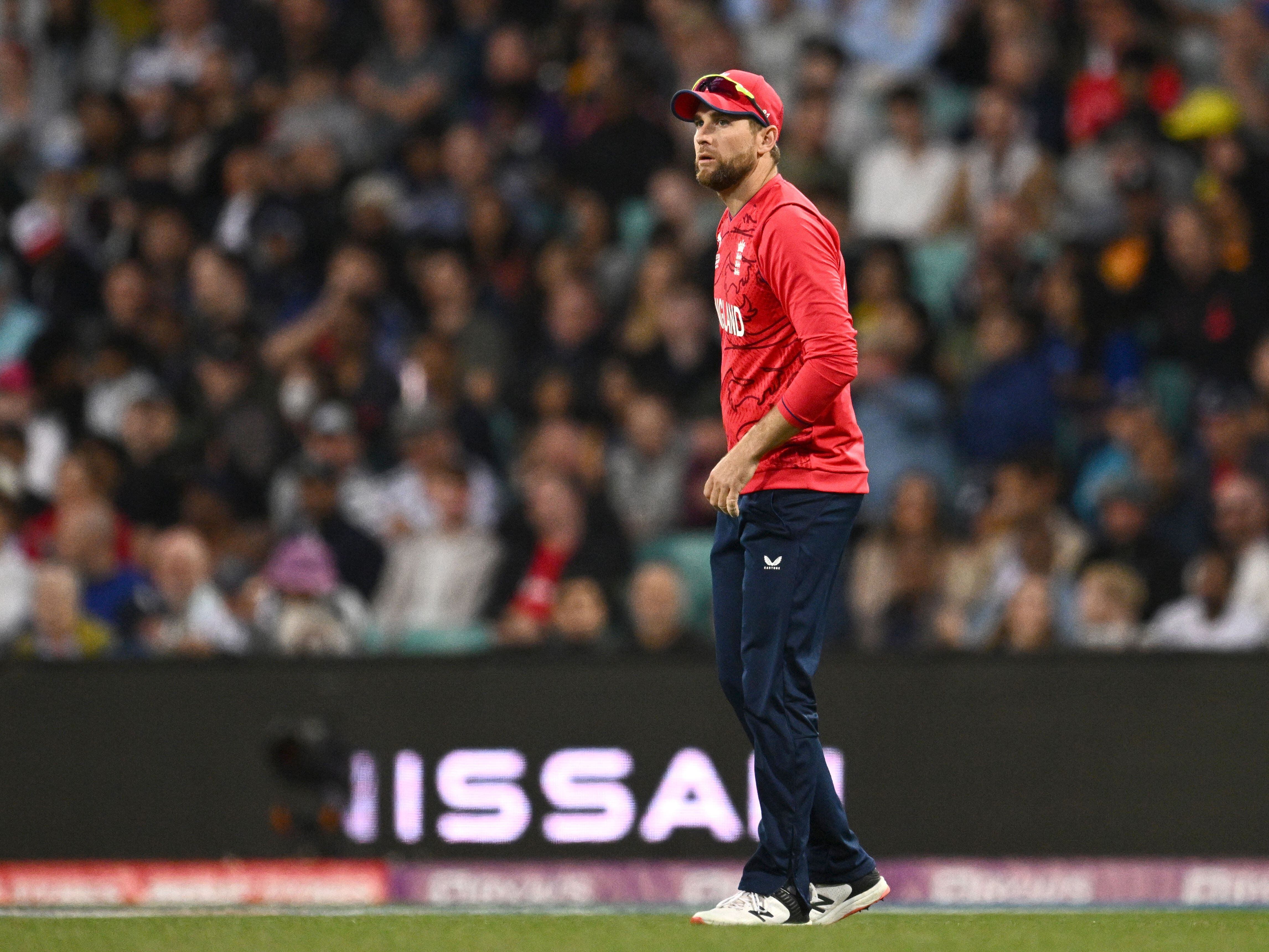England concern over Dawid Malan fitness could see Phil Salt face India