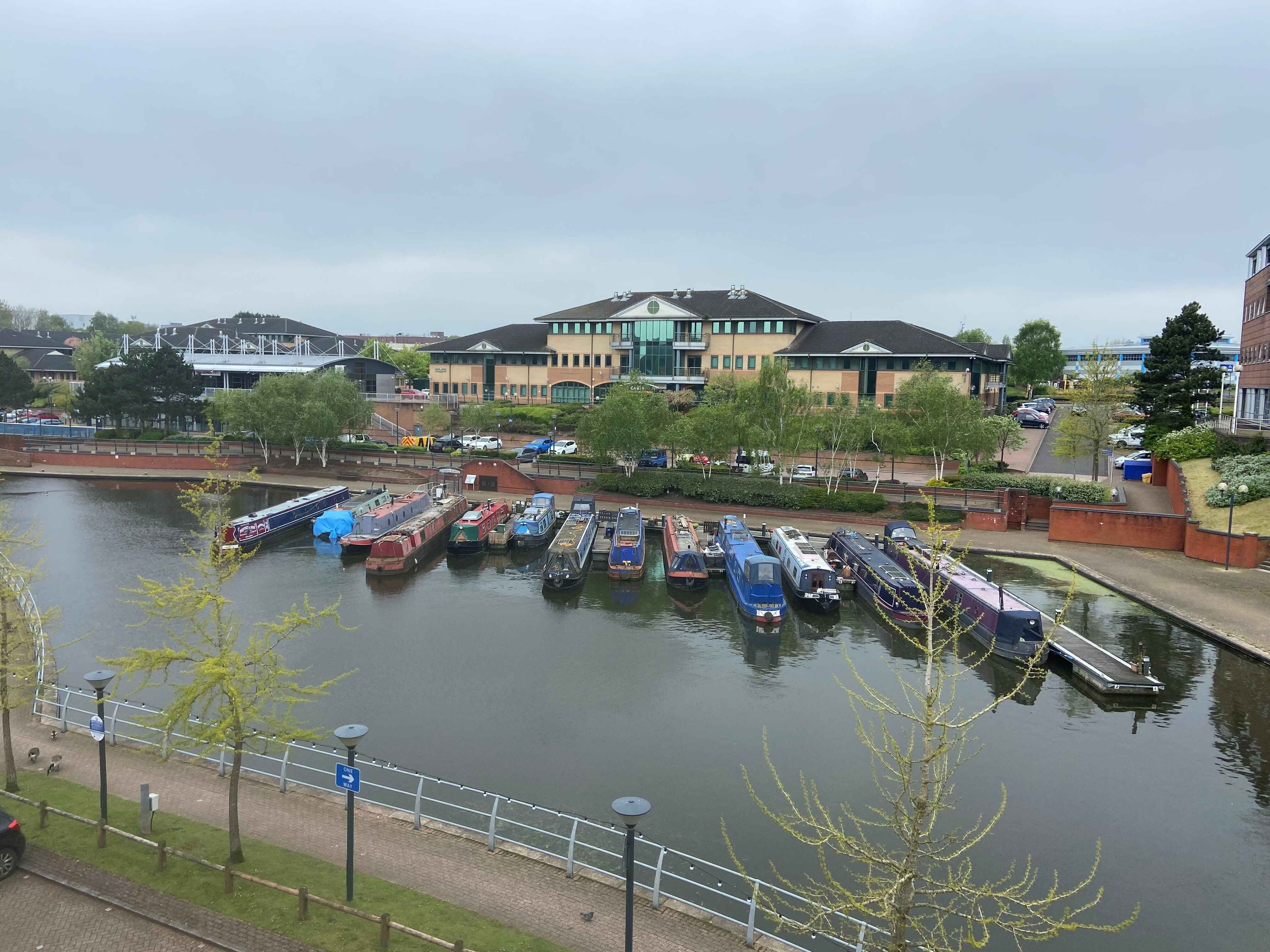 Waterside offices have £750k guide price in auction