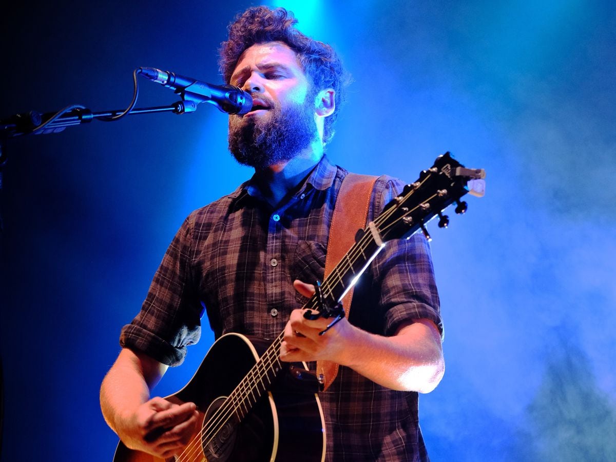 Passenger wows crowds in Birmingham - with pictures | Express & Star