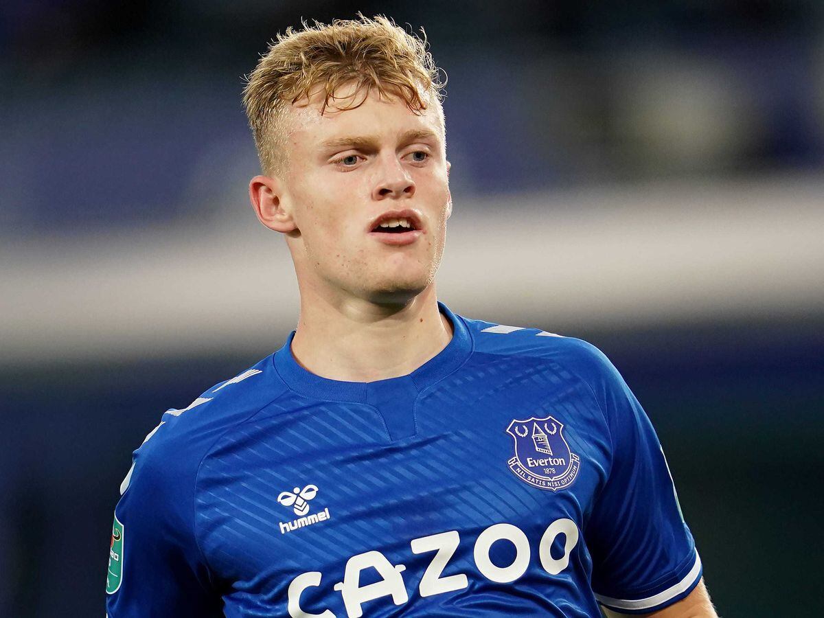 Teenage Everton Defender Jarrad Branthwaite Signs New Deal At Goodison ...