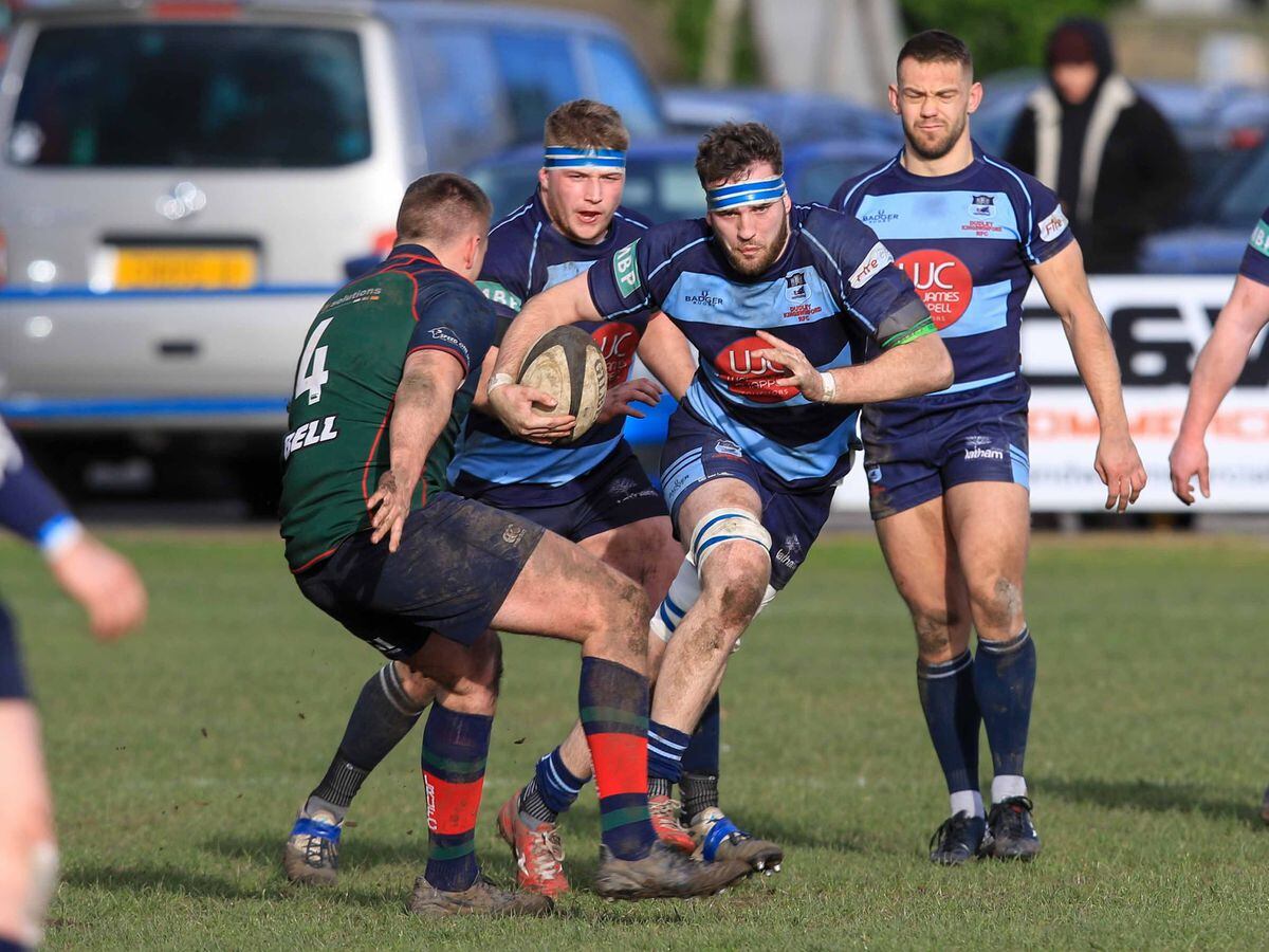 Dudley Kingswinford hoping for a twist as they lose top spot | Express ...