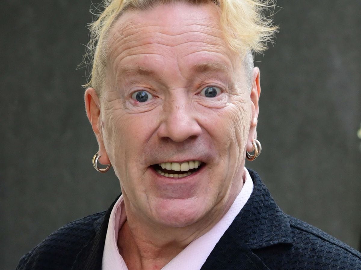 Sex Pistols Frontman John Lydon Says He ‘totally Respects The Queen As A Person Express And Star