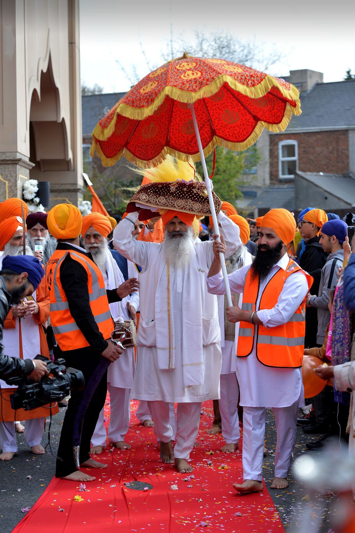 GALLERY Thousands line the streets for Vaisakhi celebrations Express