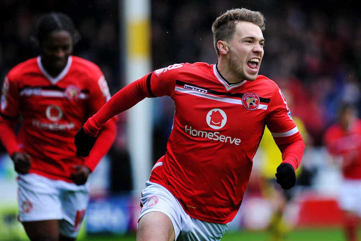 Barnsley confirm bid for Walsall's Bradshaw | Express & Star