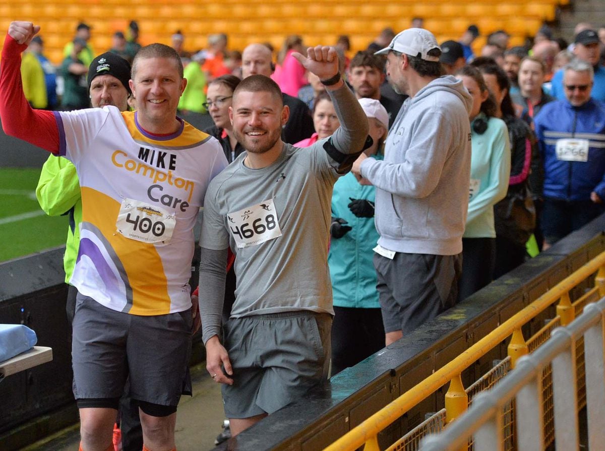 Hundreds of runners beat streets in Wolverhampton 10k to raise money