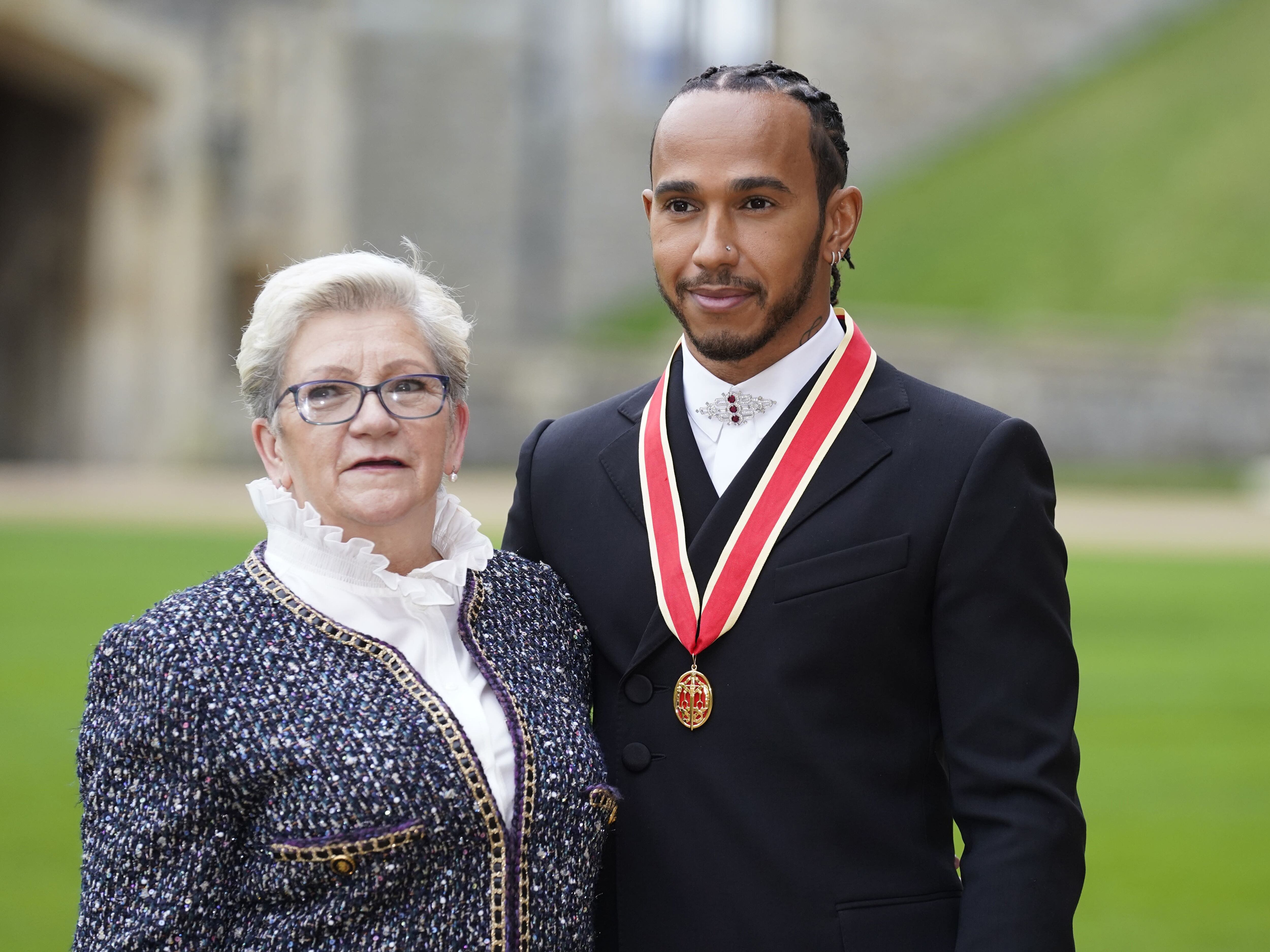 Lewis Hamilton to add mother’s surname Larbalestier as additional middle name