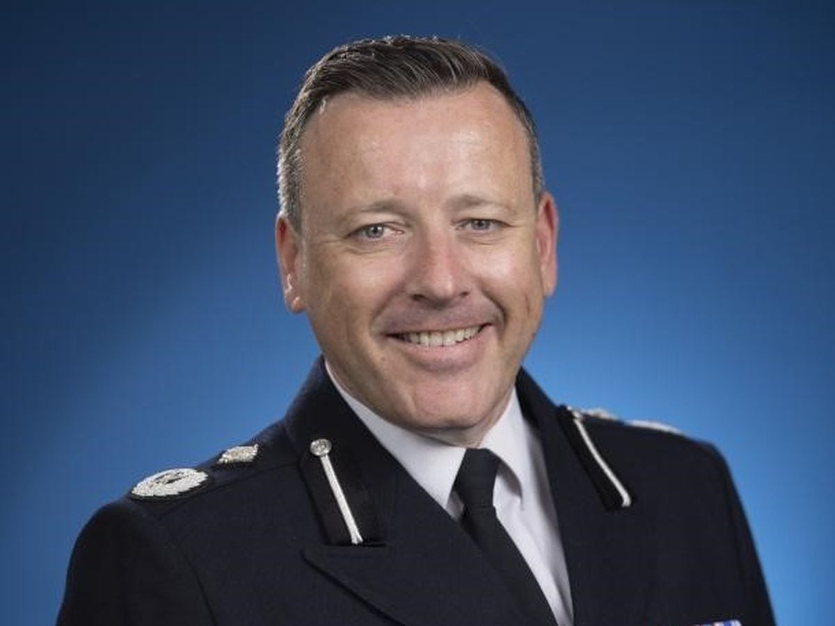 new-deputy-chief-constable-sworn-in-by-west-midlands-police-express