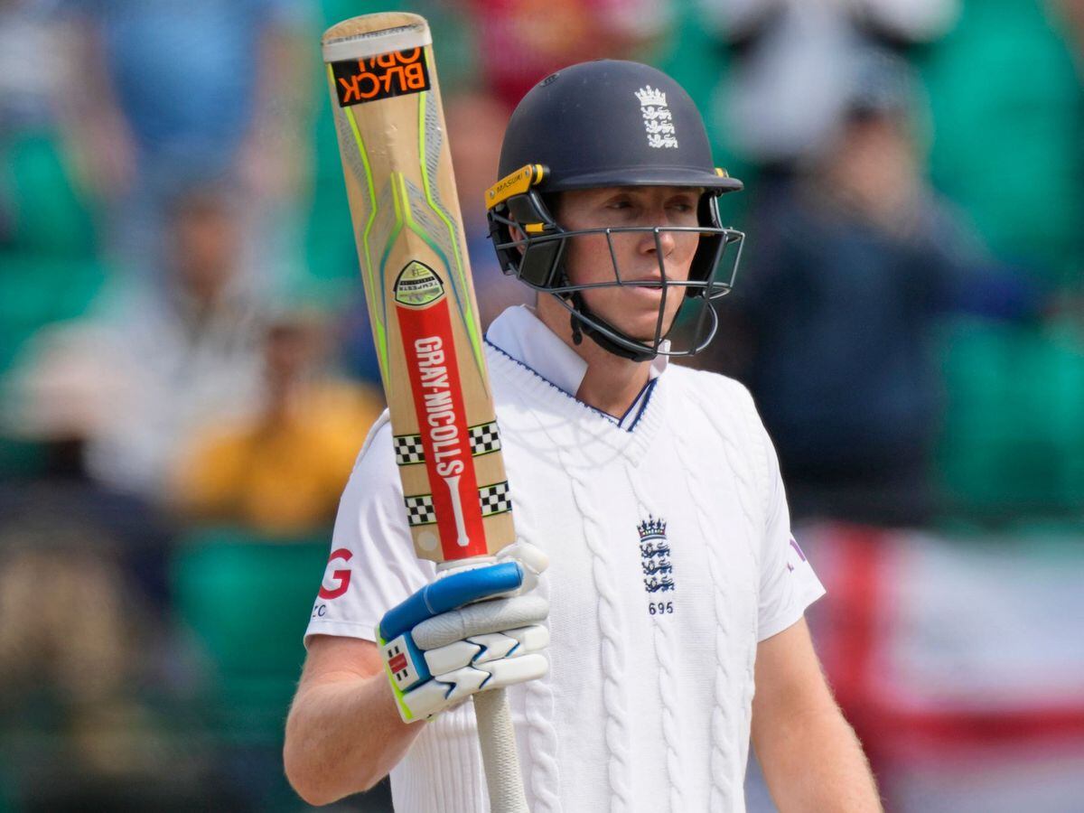 Zak Crawley Reaches 61 At Lunch As England Seek Consolation Win Against ...