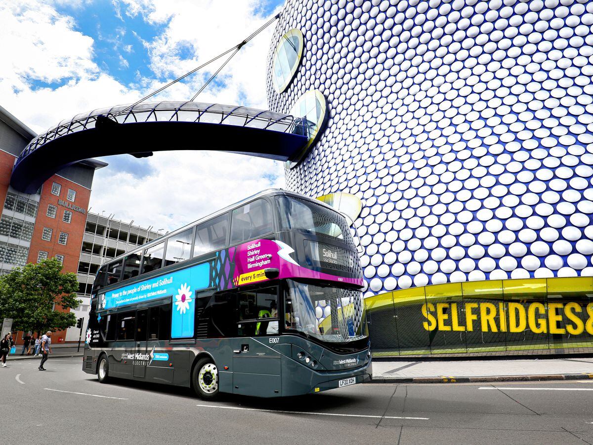 More electric buses to hit road for National Express in West Midlands |  Express & Star