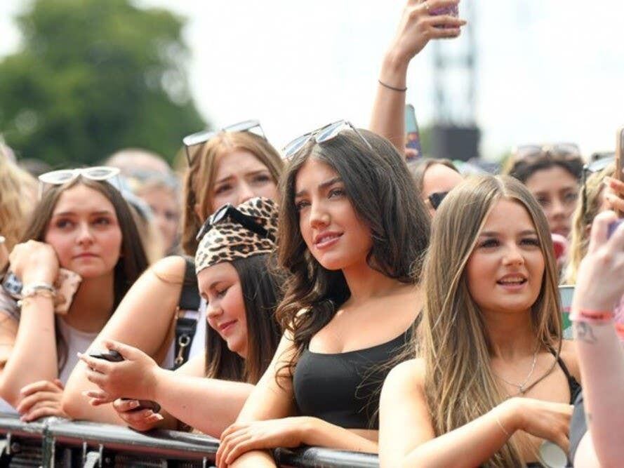 Sugababes open Trnsmt festival with garage-themed set