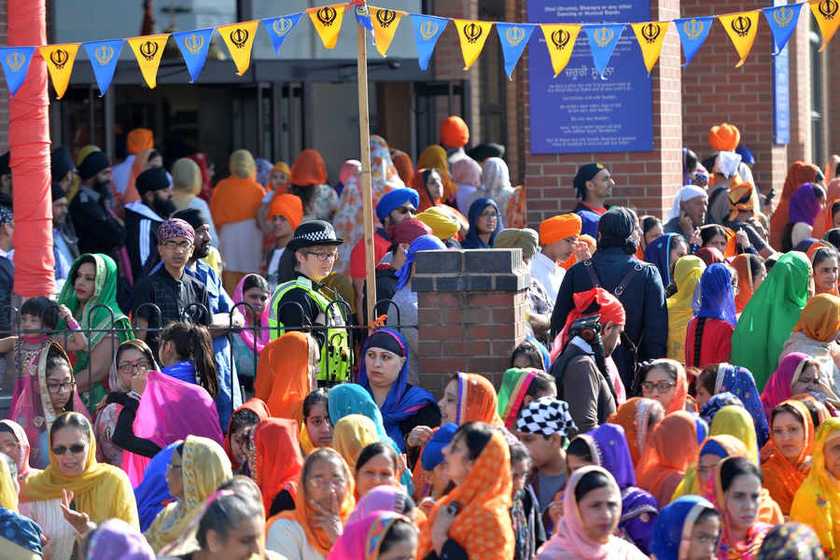 Thousands take part in Wolverhampton Vaisakhi procession PICTURES and