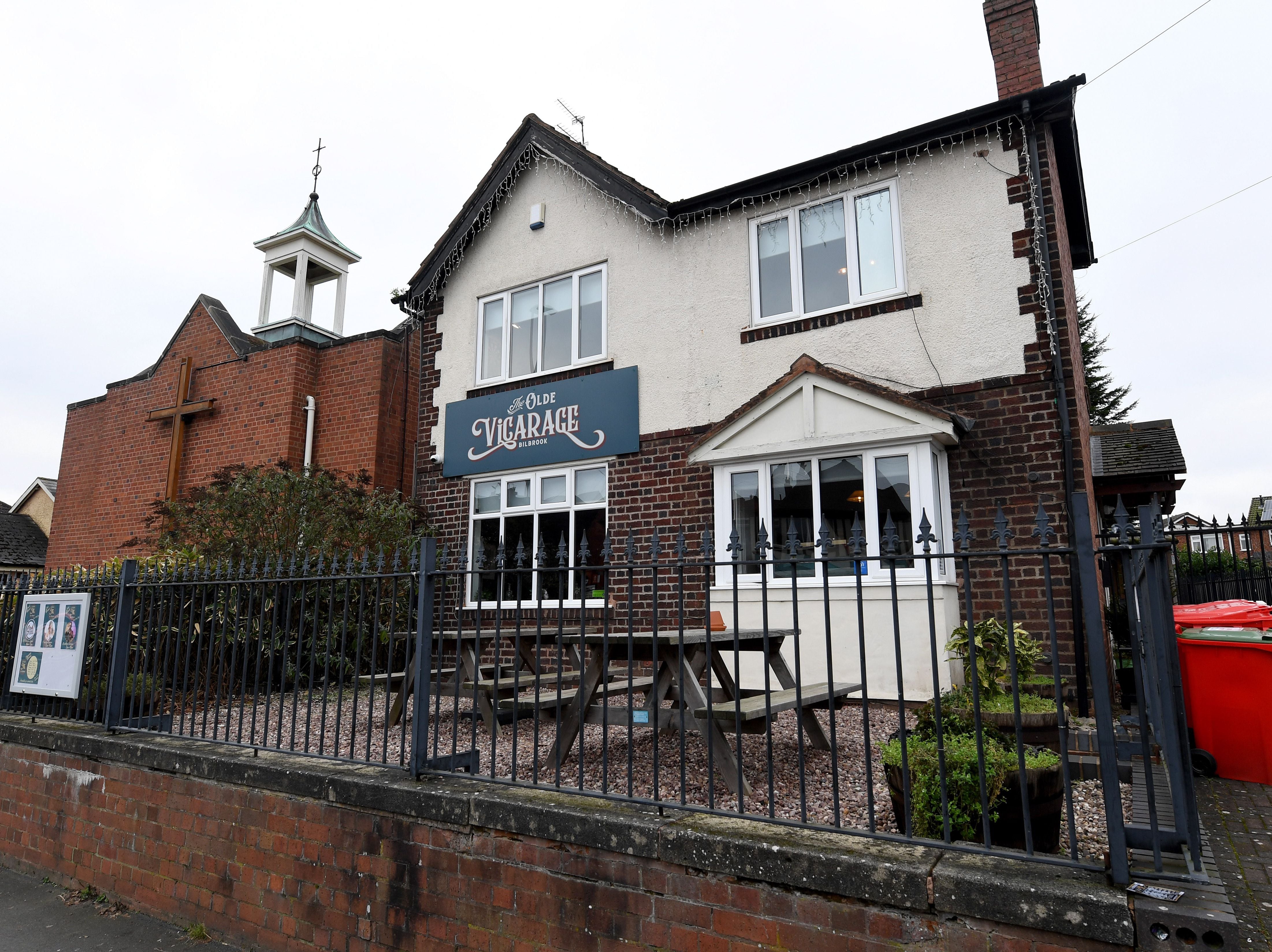 Pub applies for new premises licence which will also allow live music