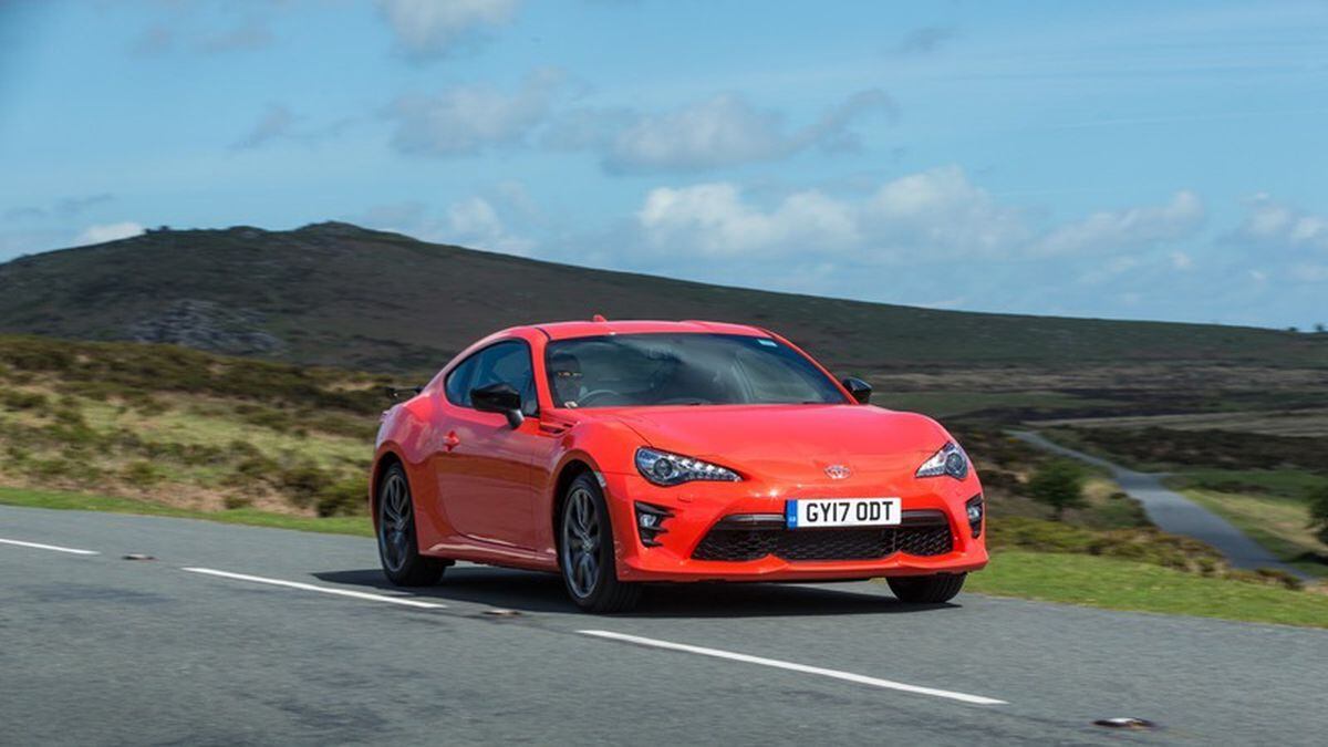 Toyota Unveils Limited Run Gt86 Orange Edition Express And Star 9536