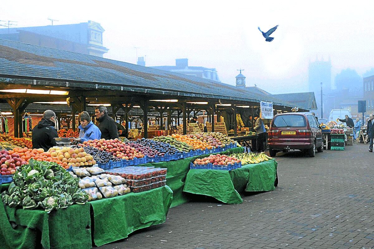 dudley-market-stall-fees-cut-to-entice-traders-express-star