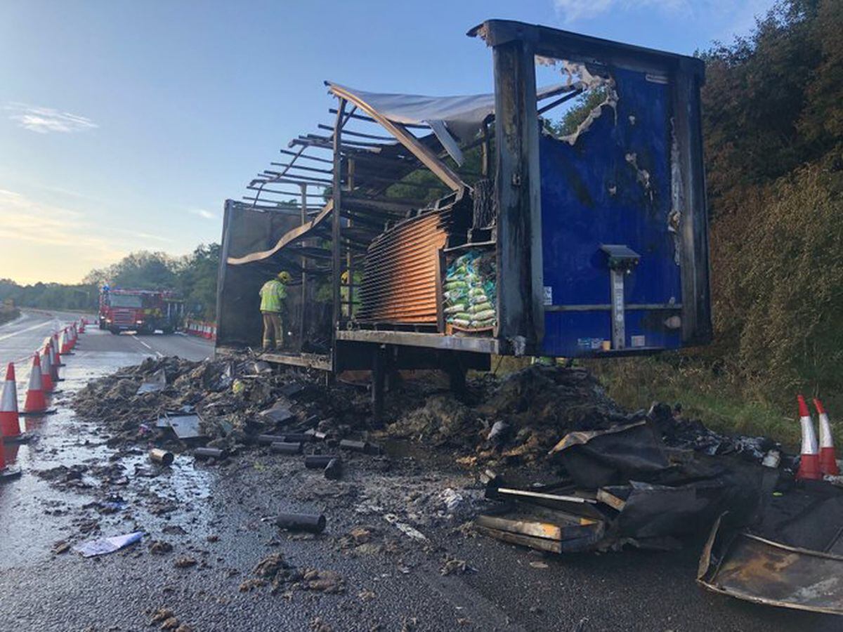 M6 Closed For Up To Nine Hours Leaving Eight-mile Tailback After Lorry ...