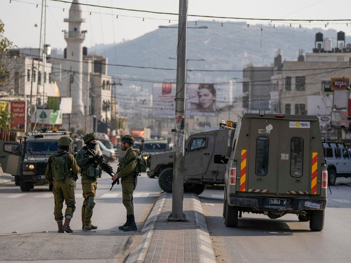 Israeli Settlers Go On Violent Rampage After Palestinian Gunman Kills ...