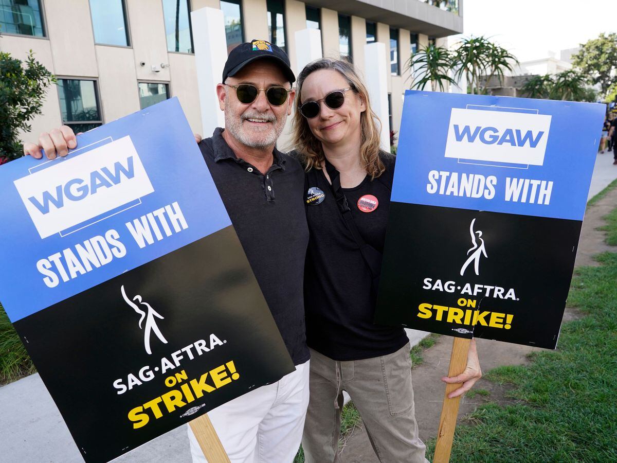 Hollywood Writers Vote To Approve Deal That Ended Strike As Actors ...