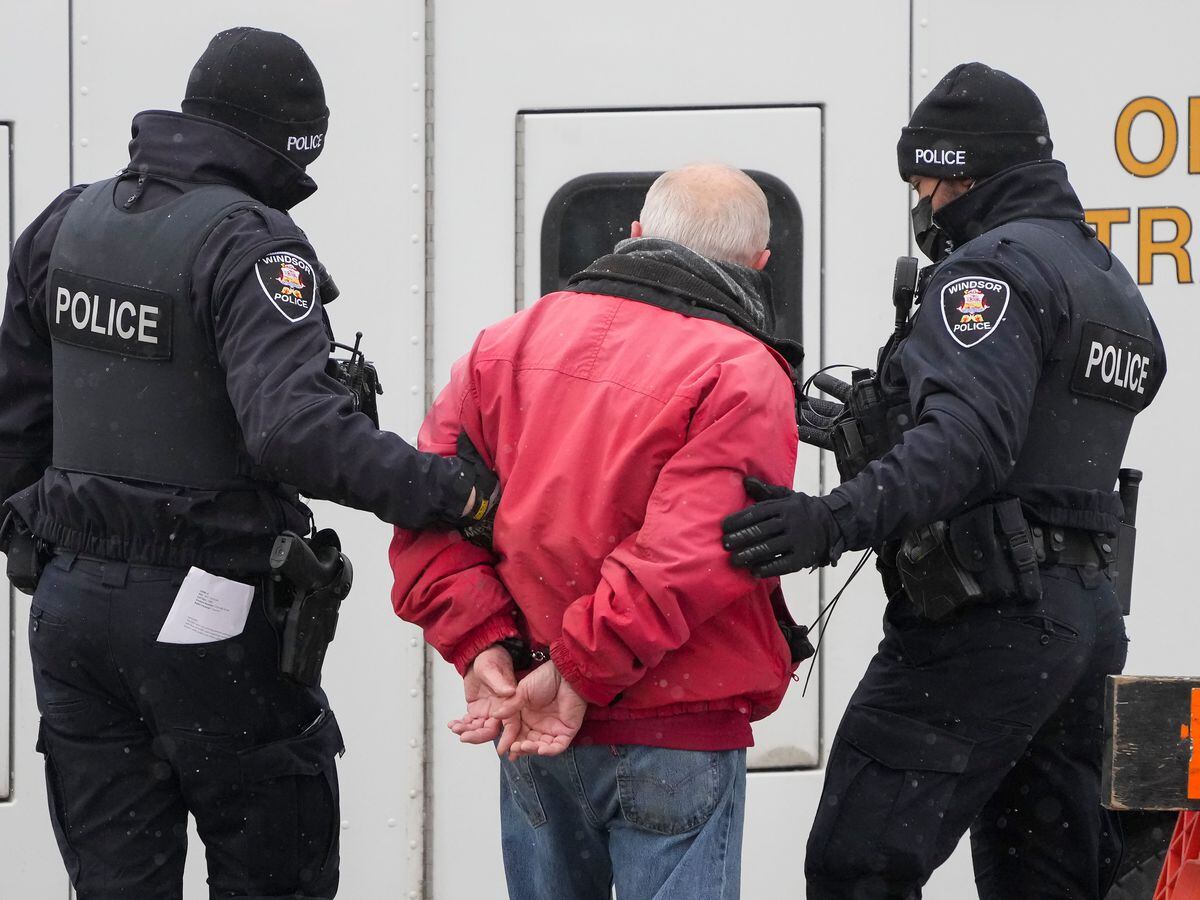 Key US-Canada Bridge Reopens After Police Clear Protesters | Express & Star