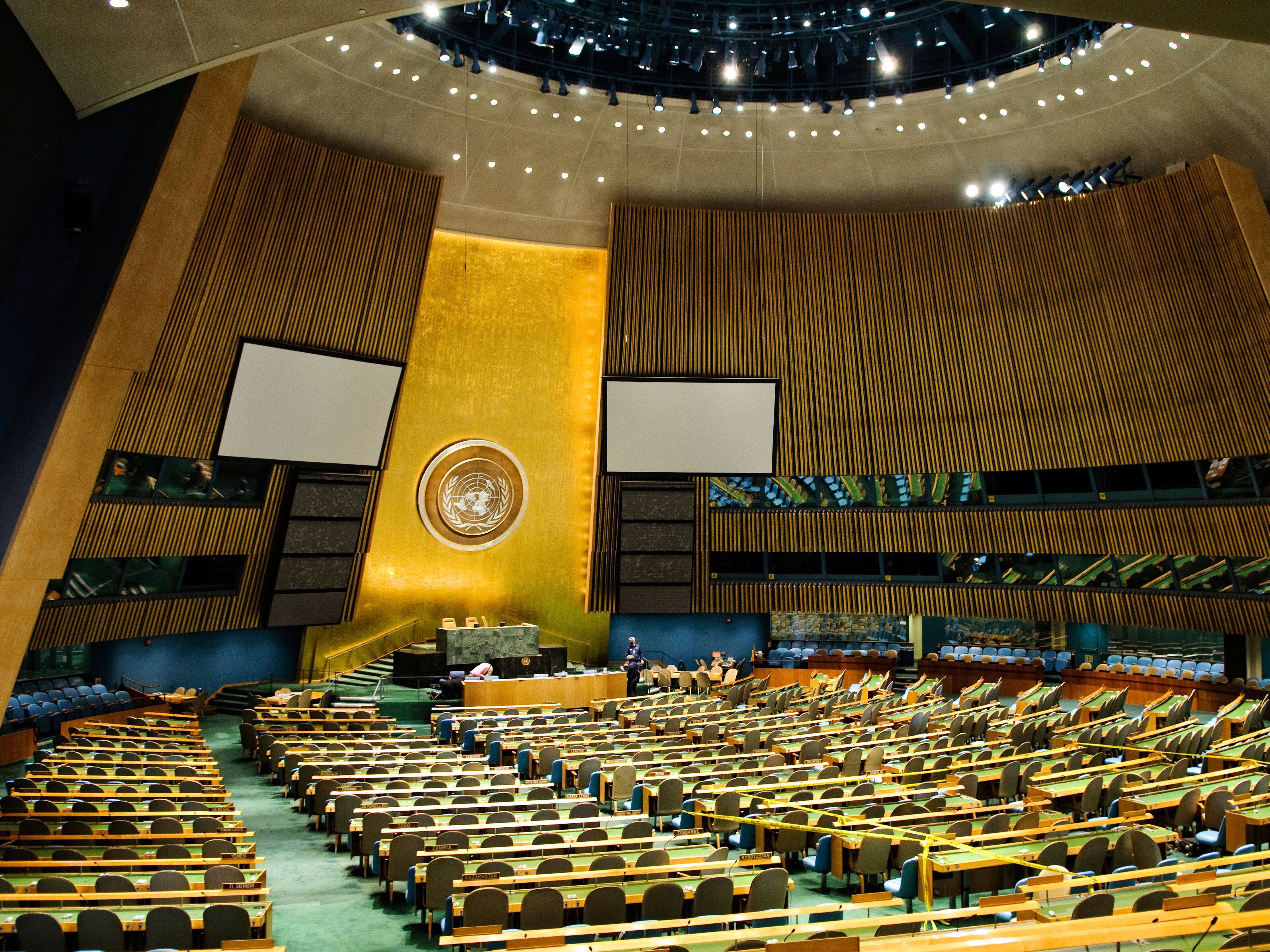 UN General Assembly approves resolution granting Palestine new rights