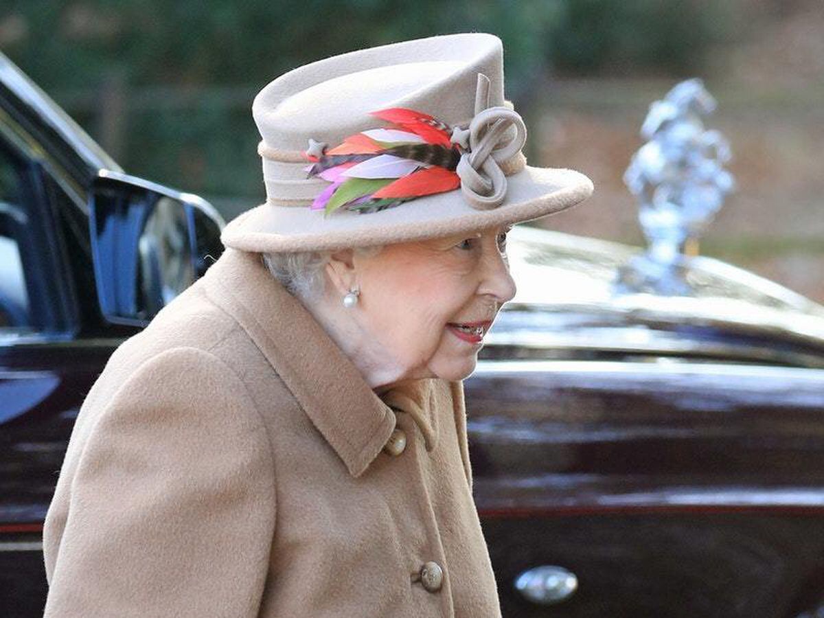 Queen Attends Church Service On Sandringham Estate Express And Star 2316