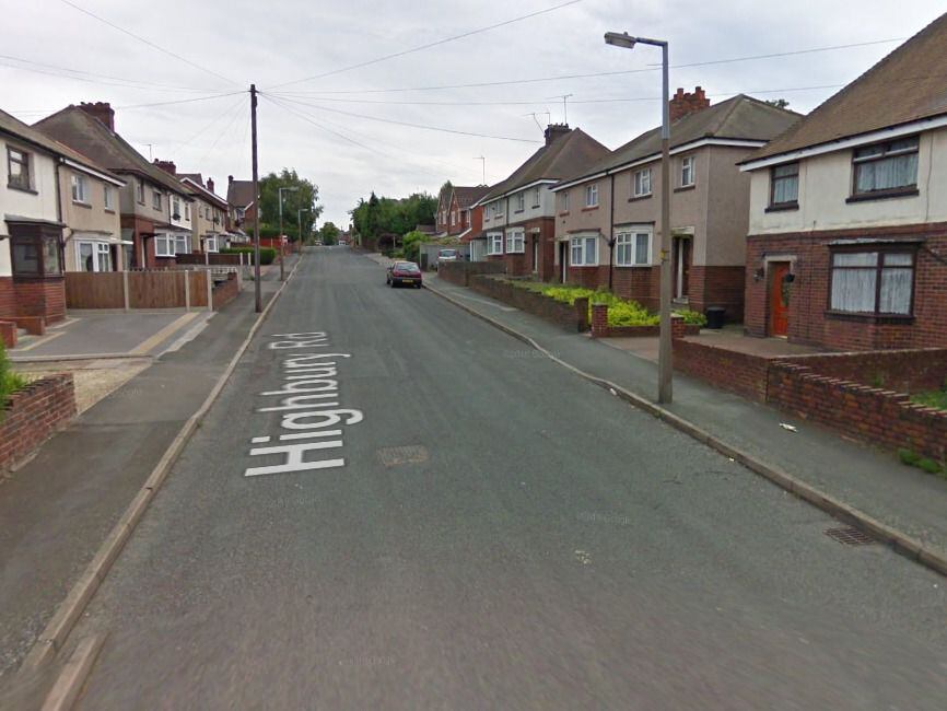 Man arrested after Class A drugs and cash found at Oldbury address