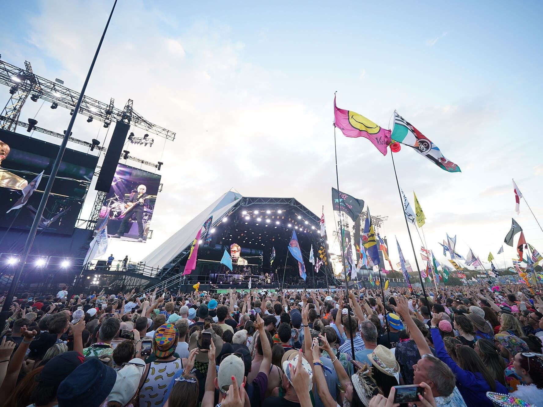 Standard tickets for Glastonbury 2024 sell out in less than an hour