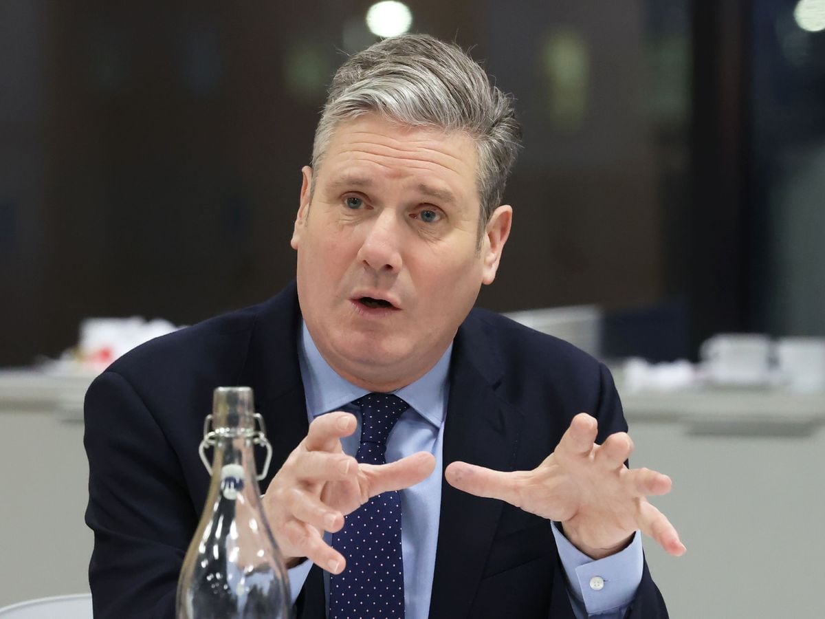 Starmer puts pressure on Sunak to resolve Northern Ireland Protocol ...