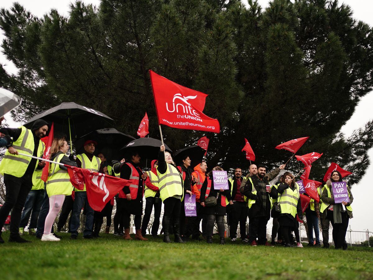 Heathrow security staff call off 31-day strike after accepting last minute  pay deal