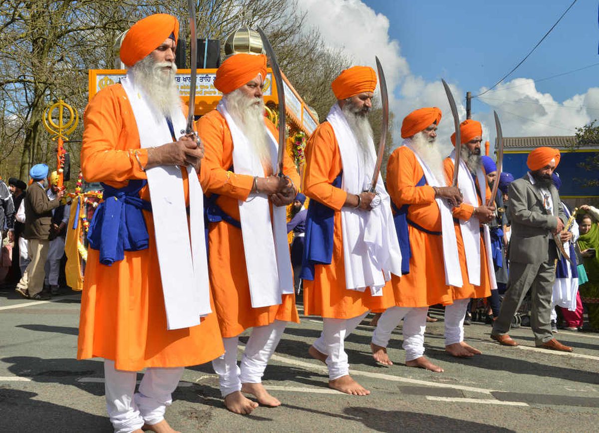 PICTURES Thousands take to streets of Wolverhampton for Vaisakhi