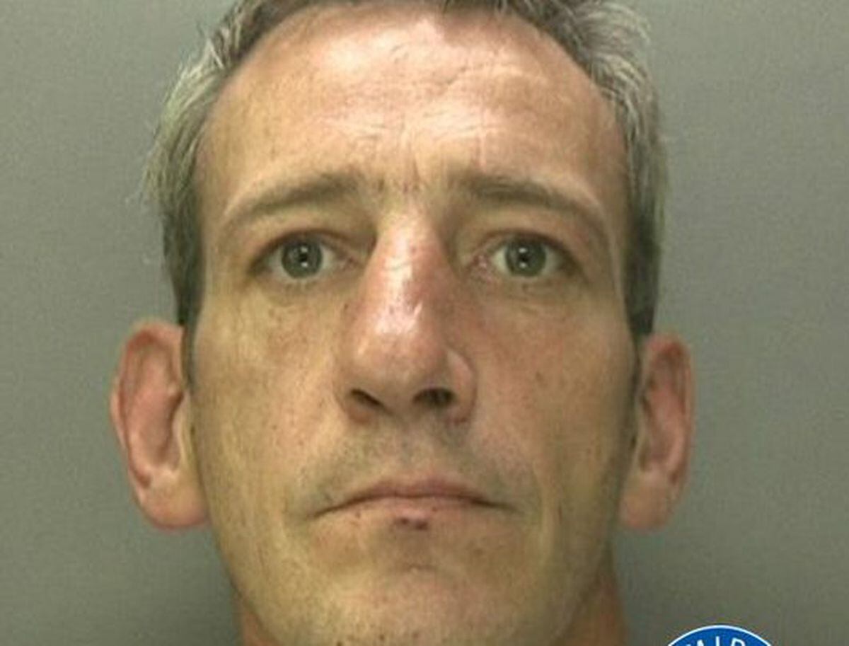 Police Release Photo Of Walsall Man Wanted For Recall To Prison Express And Star