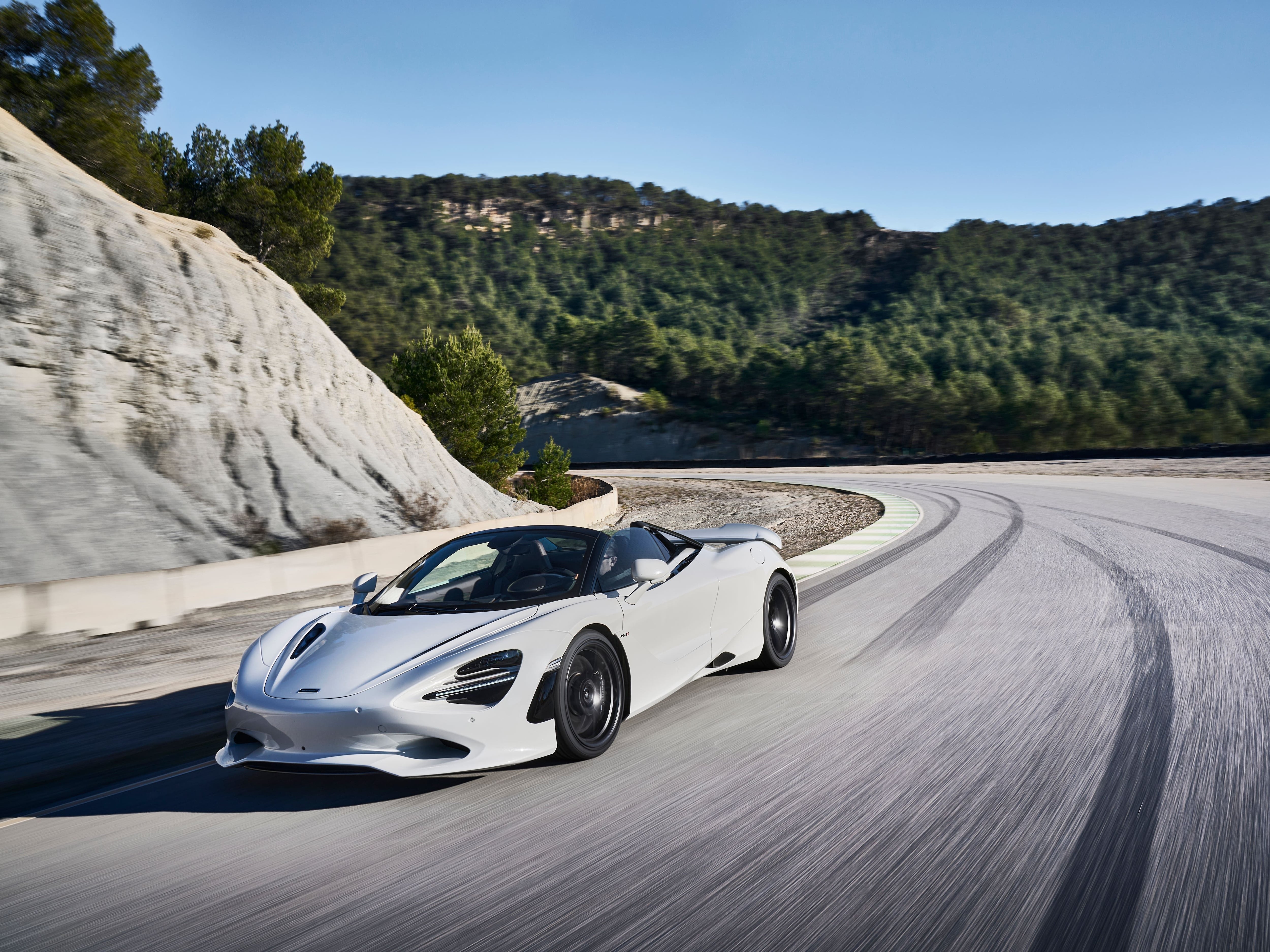 First Drive: McLaren’s 750S Spider pushes the drop-top performance car envelope