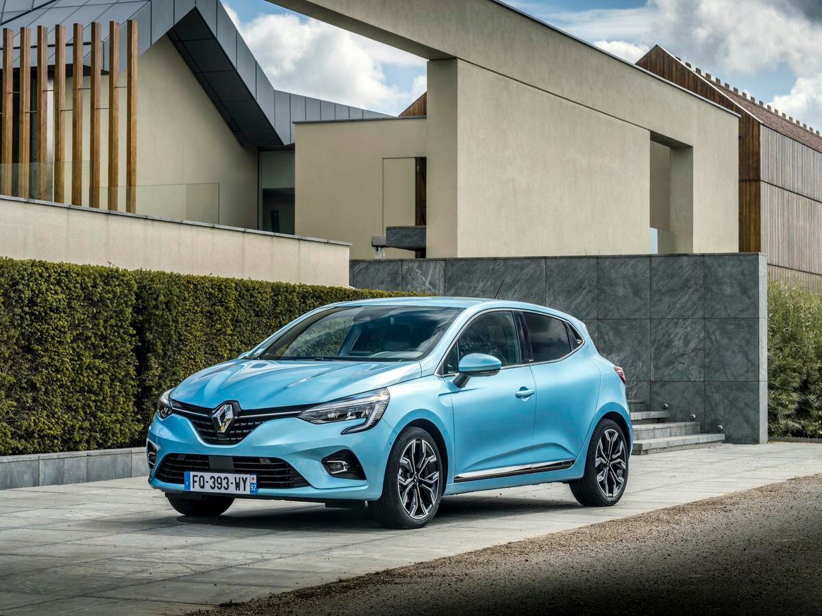 First Drive: The Renault Clio E-Tech Is A Stylish Electrified Supermini ...