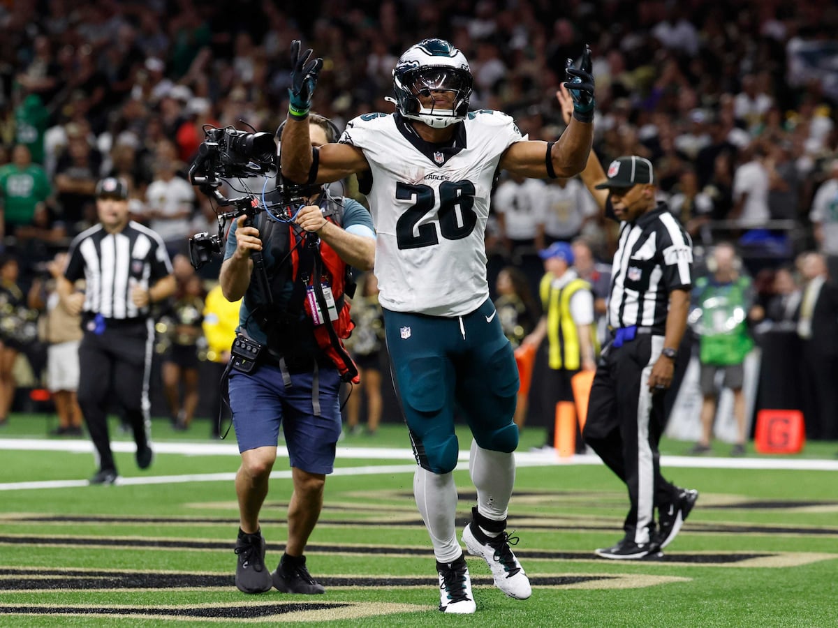 Saquon Barkley stars late on as Philadelphia Eagles beat New Orleans Saints