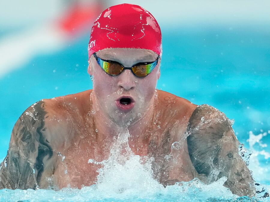 Adam Peaty qualifies fastest for 100m breaststroke final | Express & Star