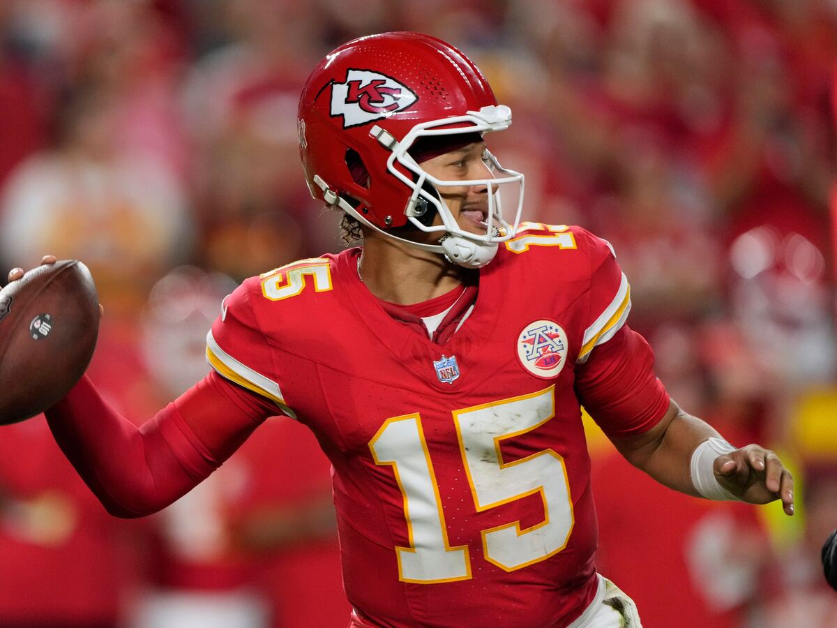 Kansas City Chiefs edge thrilling season opener by inches