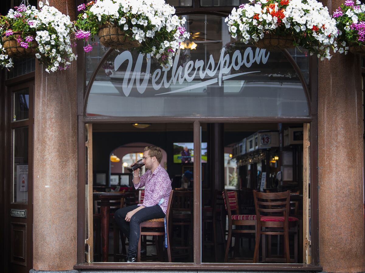 Wetherspoon invests £2.8m to open new Waterloo station pub