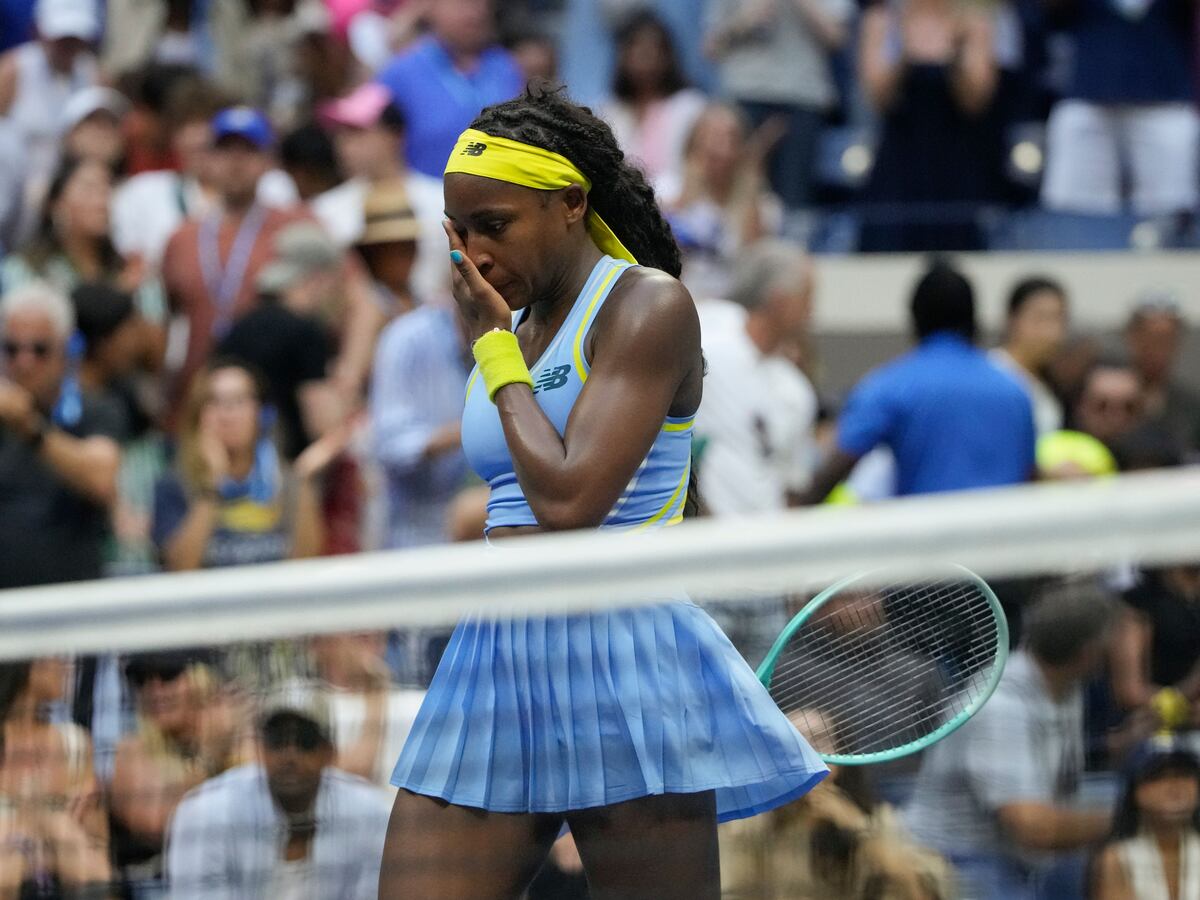 Defending champion Coco Gauff crashes out to Emma Navarro at US Open