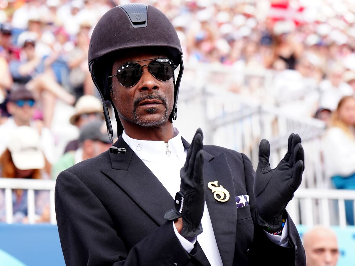 Snoop Dogg wears equestrian kit as he watches dressage at Paris