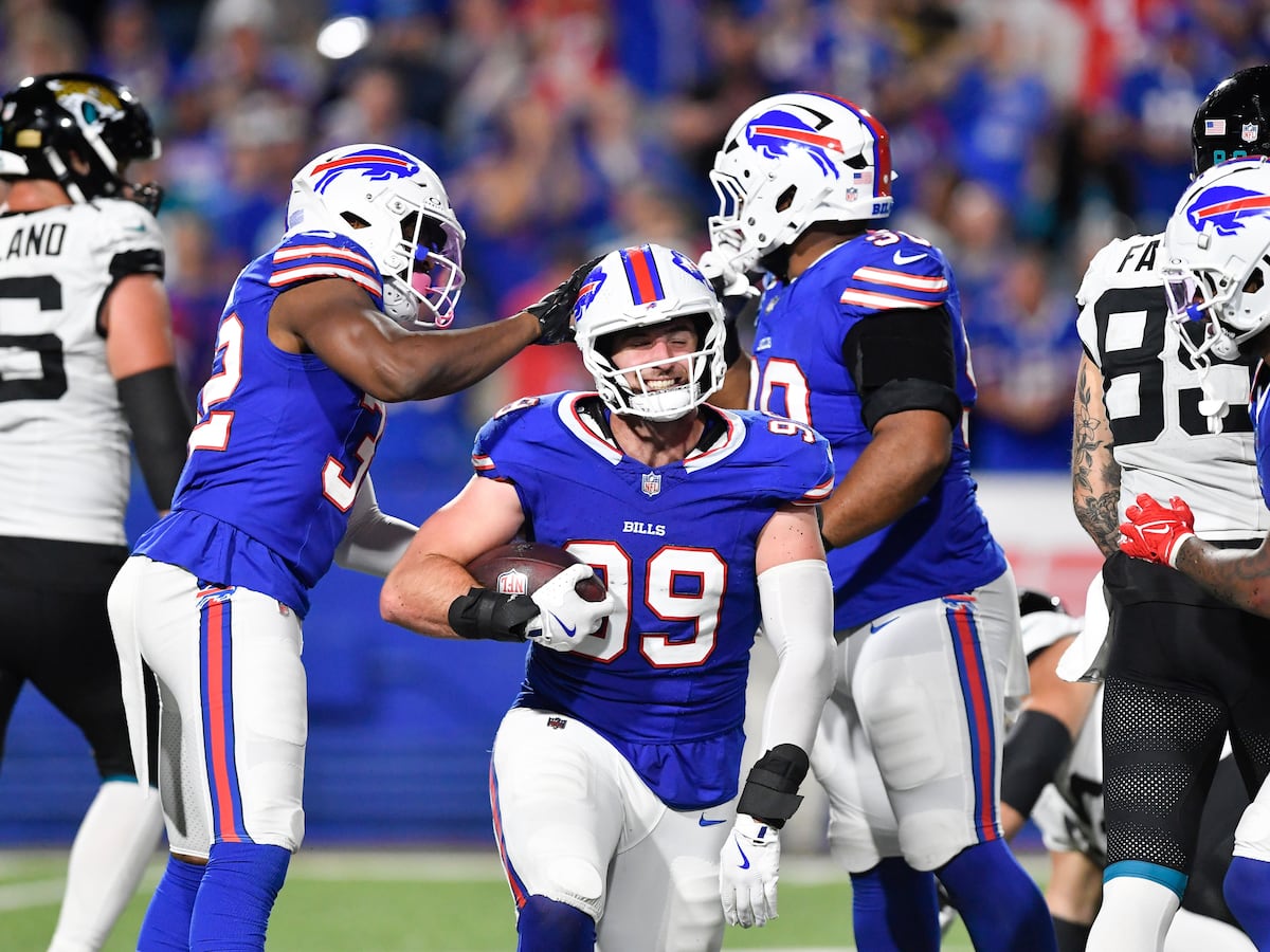 Buffalo Bills bulldoze Jacksonville Jaguars to continue perfect start