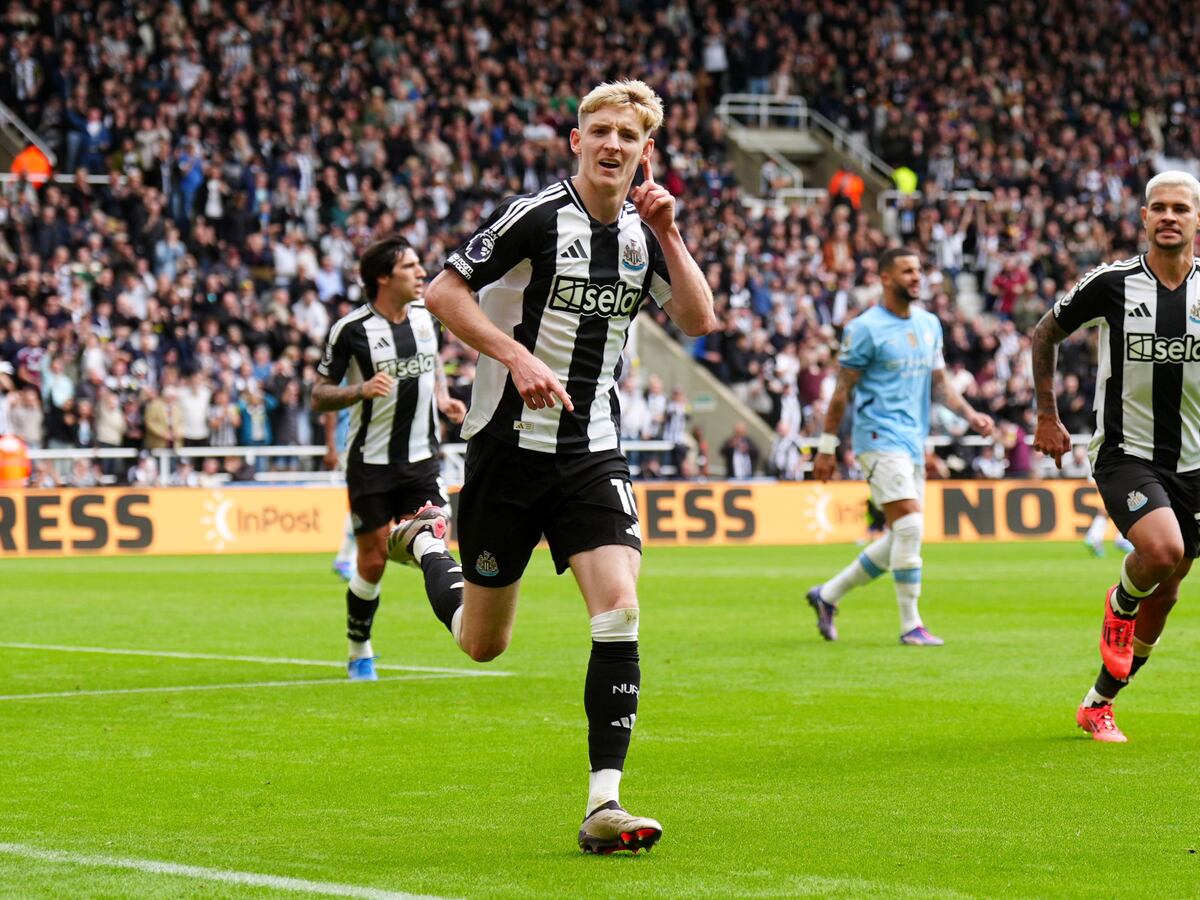 Eddie Howe says ‘the love’ helped Anthony Gordon take a point from the champions