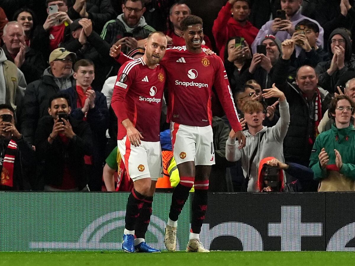 Manchester United held to draw by FC Twente in Europa League