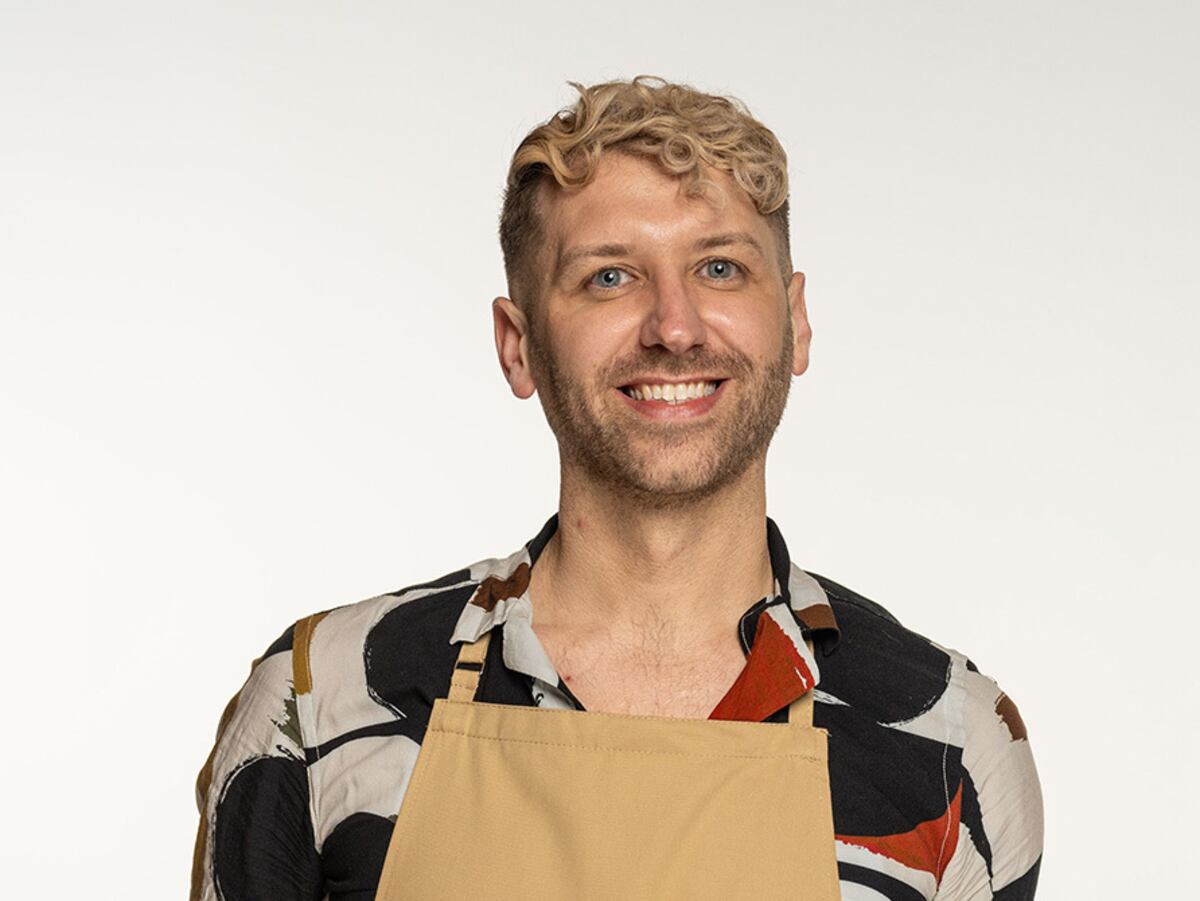 Wolverhampton’s own star baker John impresses Bake Off judge with honey and chilli gingerbread