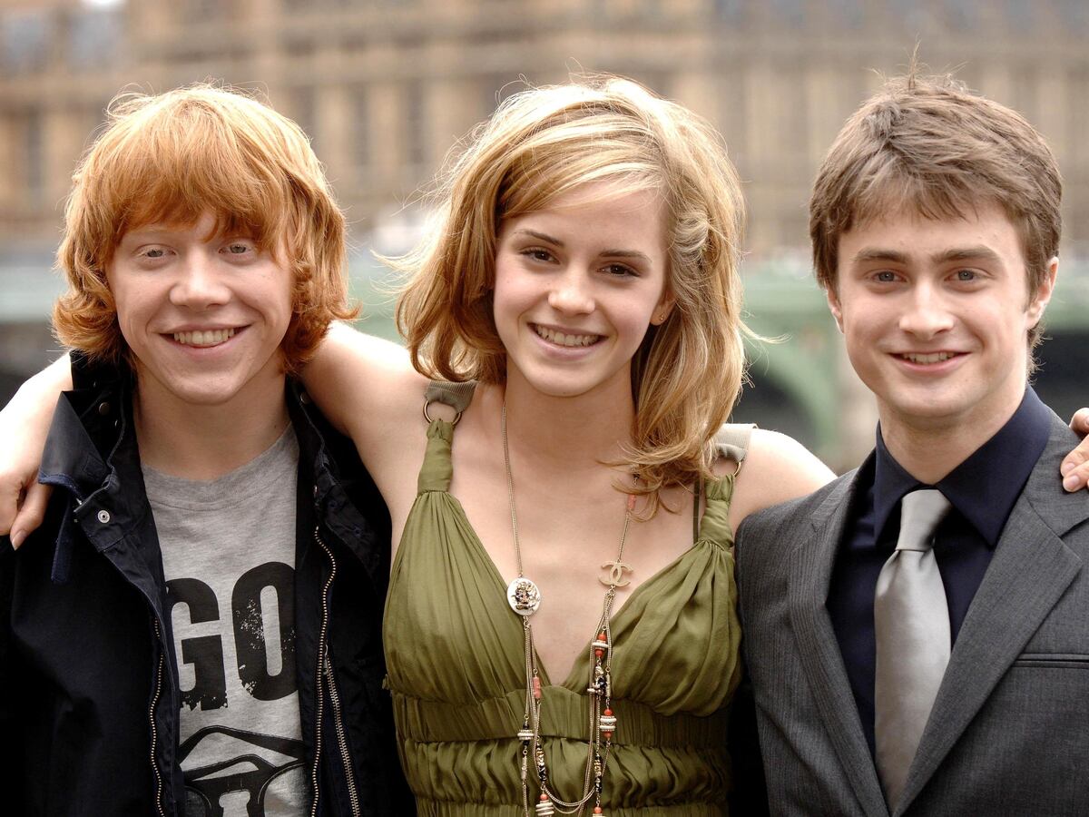 Harry Potter cast to reunite 20 years on to recount their magical ...