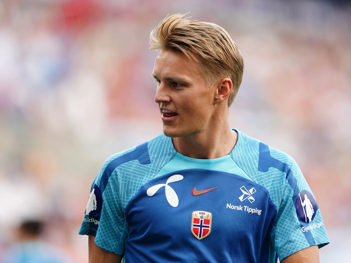 Arsenal’s Martin Odegaard limps out of Norway win with apparent ankle injury