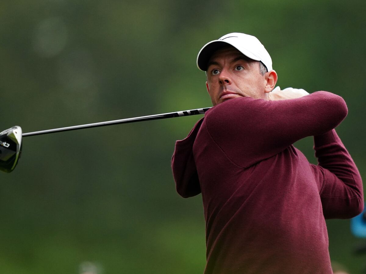 Rory McIlroy overcomes club break to card 67 in ‘rollercoaster’ Wentworth start